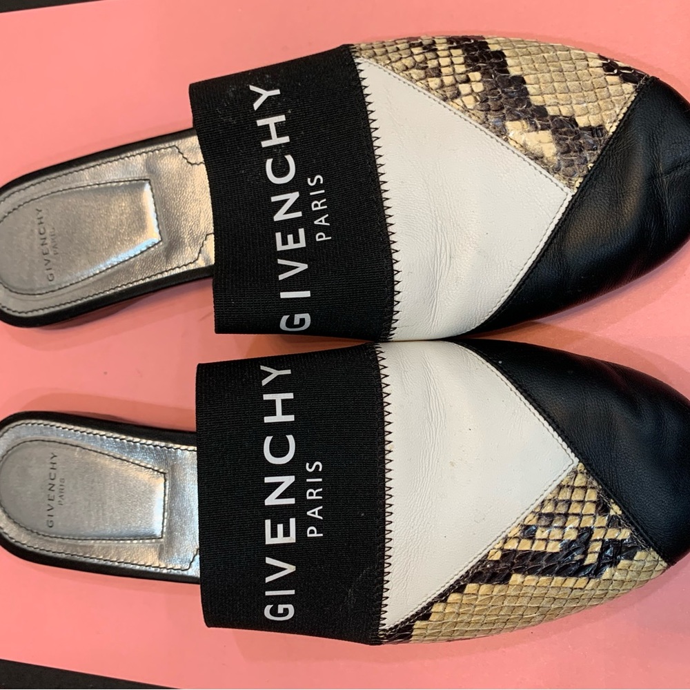 GIVENCHY leather flats